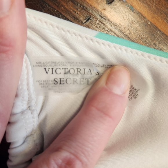 Victoria's Secret String Bikini Top | M - Picture 4 of 5